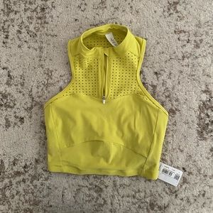 Lululemon sports bra size 4 NWT